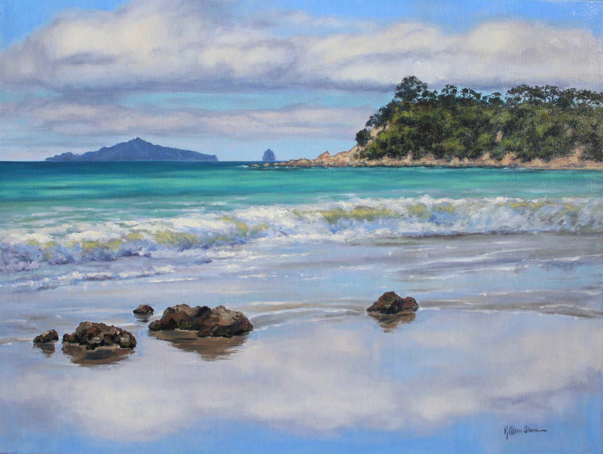 An original oil painting depicting Lang's Beach, Northland, New Zealand, with a vivid portrayal of the beach and ocean scene.